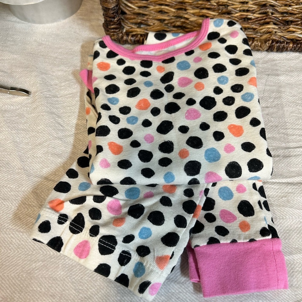 Girls 5T pajamas - Frozen gown and Polka Dot Set - 2 set bundle